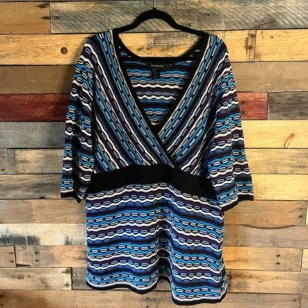 Women’s Blue Patterned V-Neck Knit Sweater